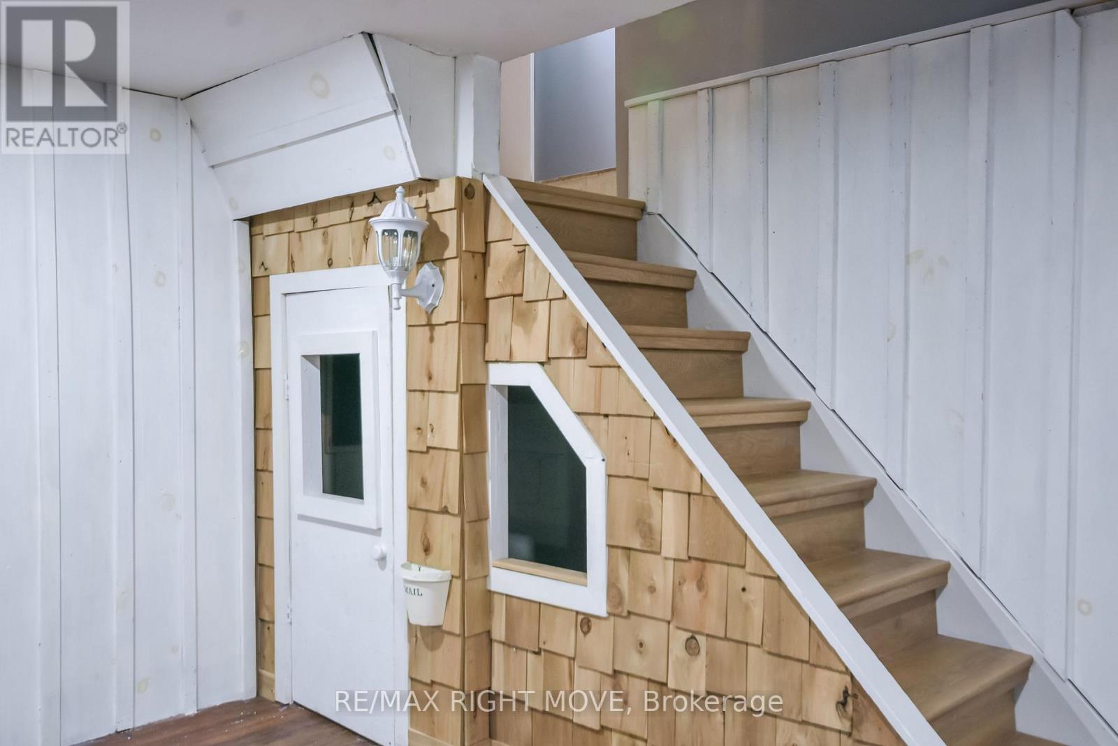 10 Letitia Street, Barrie, ON photo 28