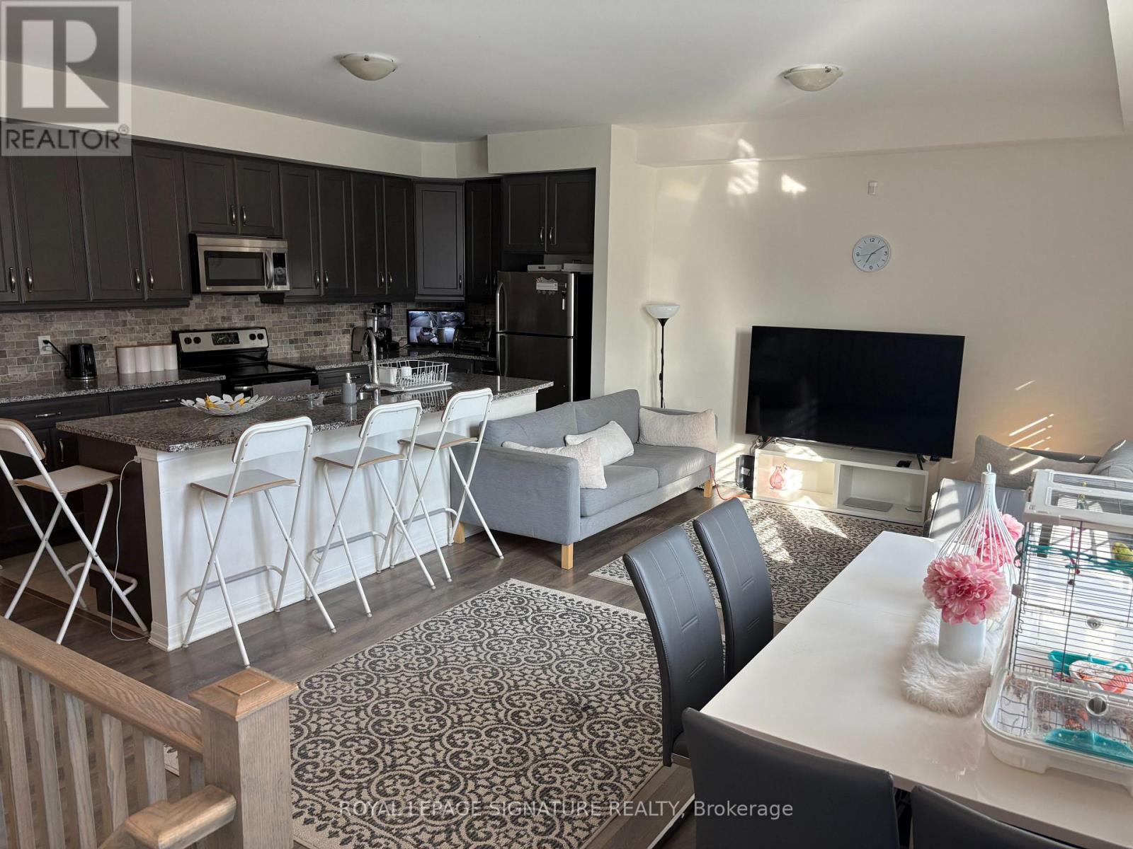 3070 George Savage Avenue — photo 4
