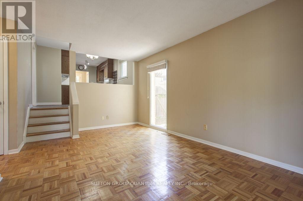 462 Withnell Crescent — photo 18