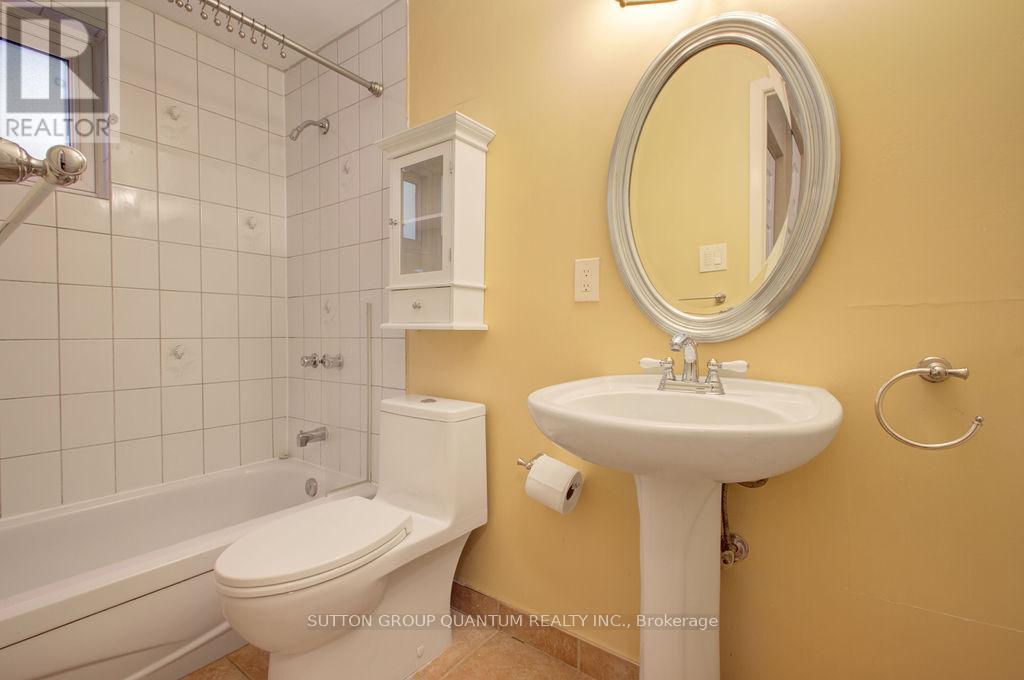 462 Withnell Crescent — photo 23