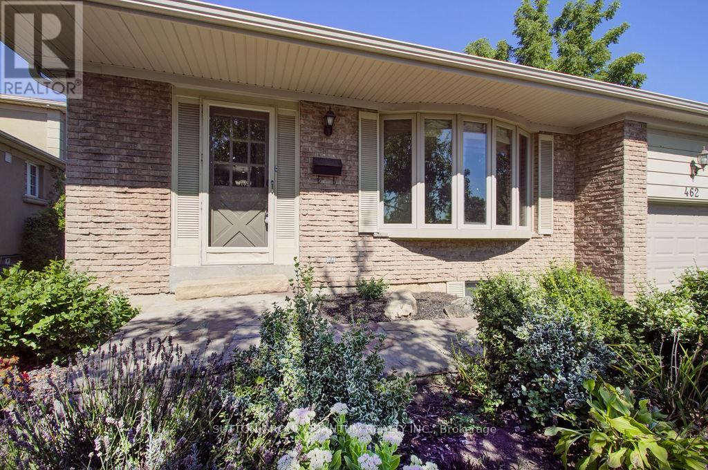 462 Withnell Crescent — photo 4