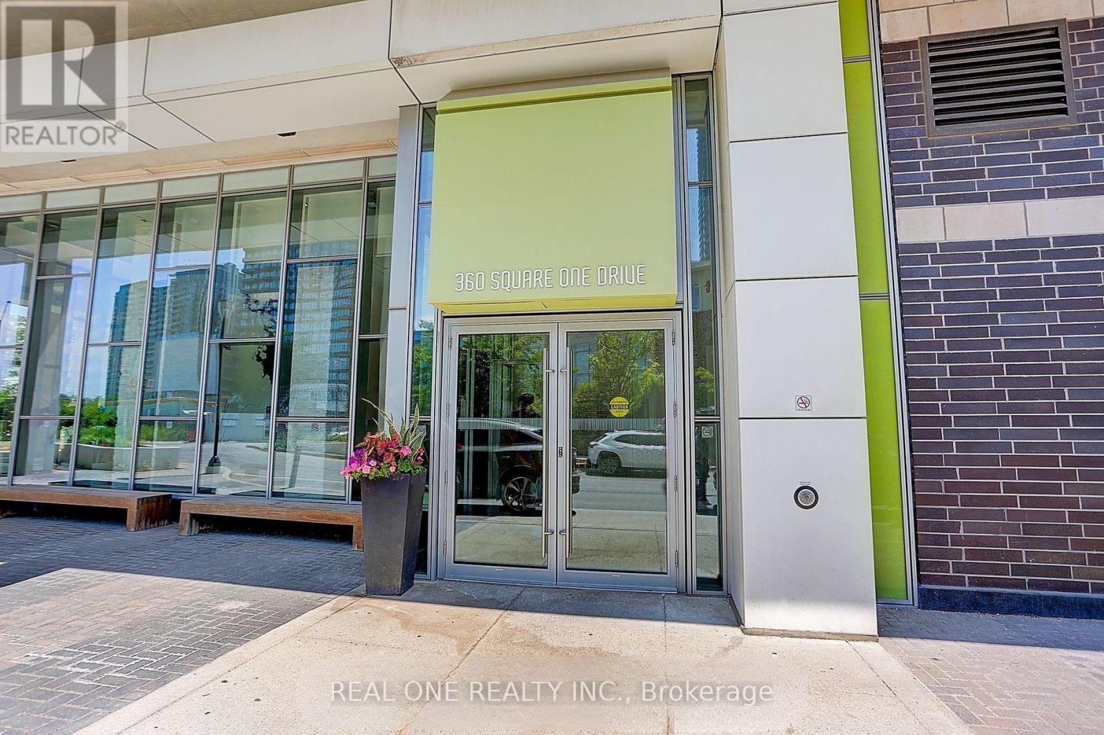 360 Square One Drive — photo 2