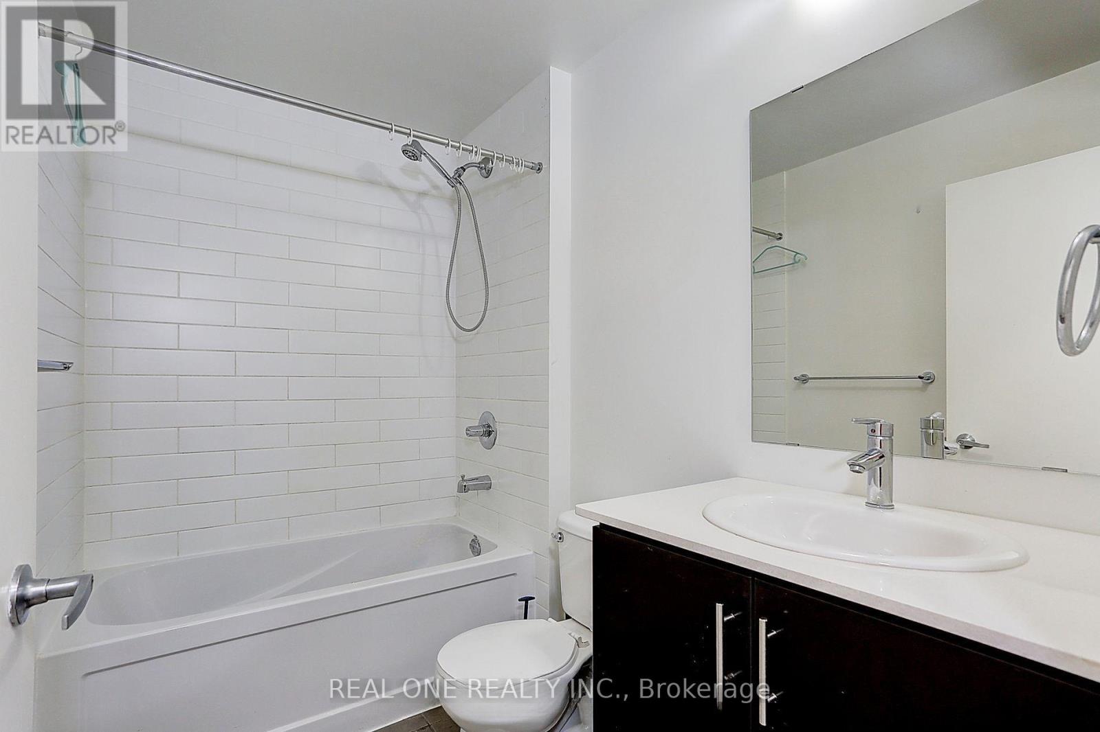 360 Square One Drive — photo 8