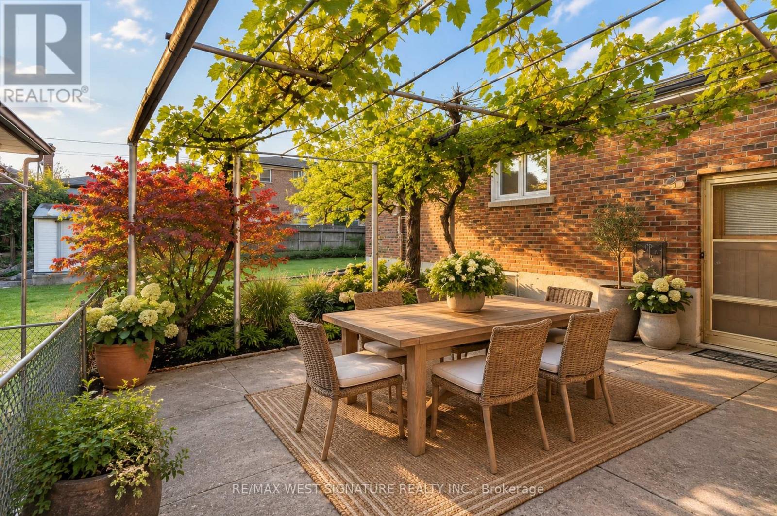 28 Bluehaven Crescent, Toronto, ON photo 17