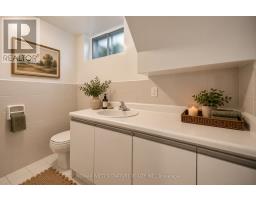 28 Bluehaven Crescent, Toronto, ON M9M1W5 Photo 15