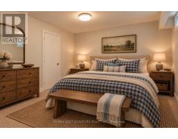 28 Bluehaven Crescent, Toronto, ON M9M1W5 Photo 16