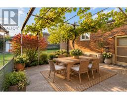 28 Bluehaven Crescent, Toronto, ON M9M1W5 Photo 17