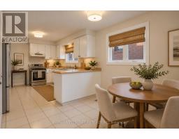 Primary Bedroom - 28 Bluehaven Crescent, Toronto, ON M9M1W5 Photo 6