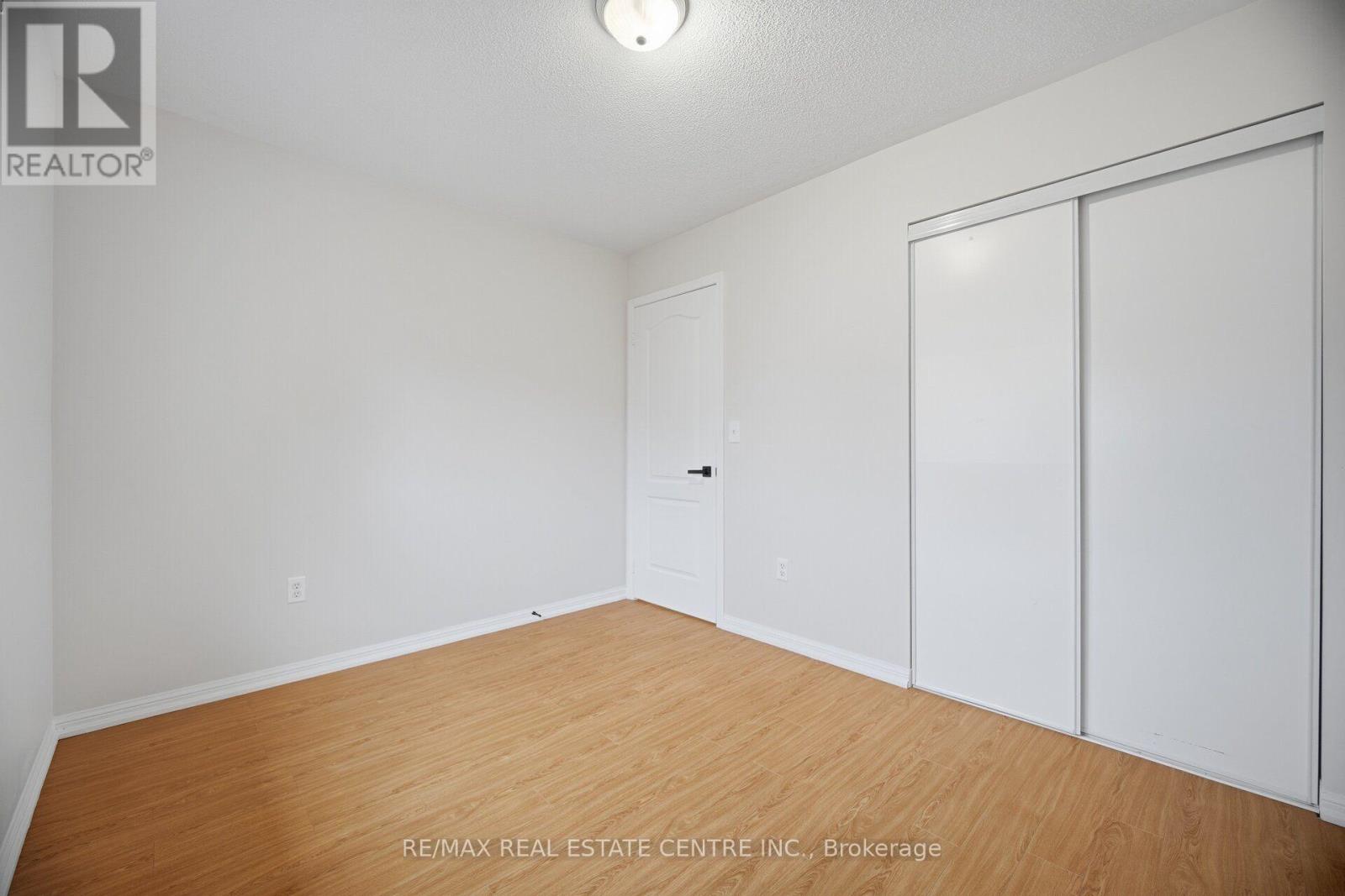 668 Caldwell Crescent — photo 30