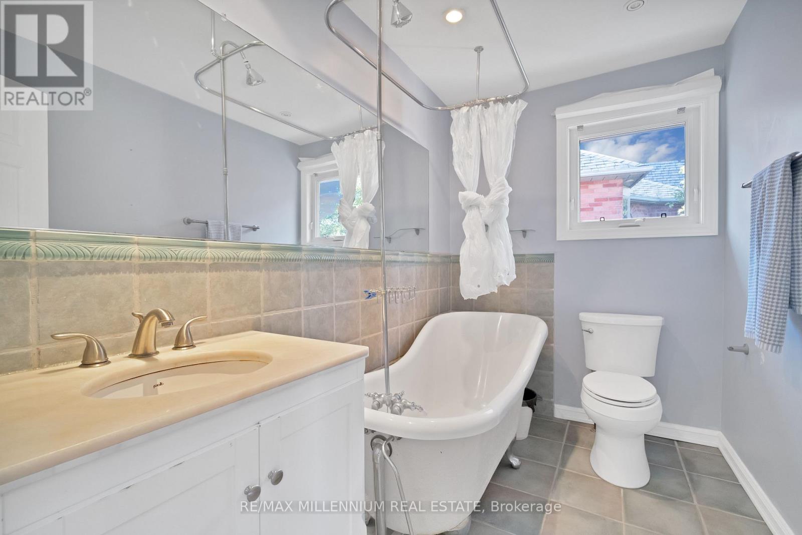 4165 Credit Point Drive — photo 31