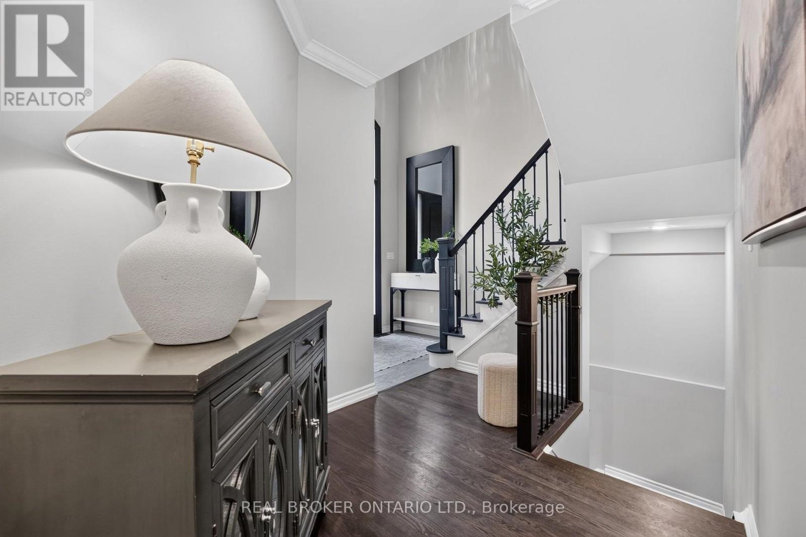 2243 Woodcrest Drive, Oakville, ON photo 10