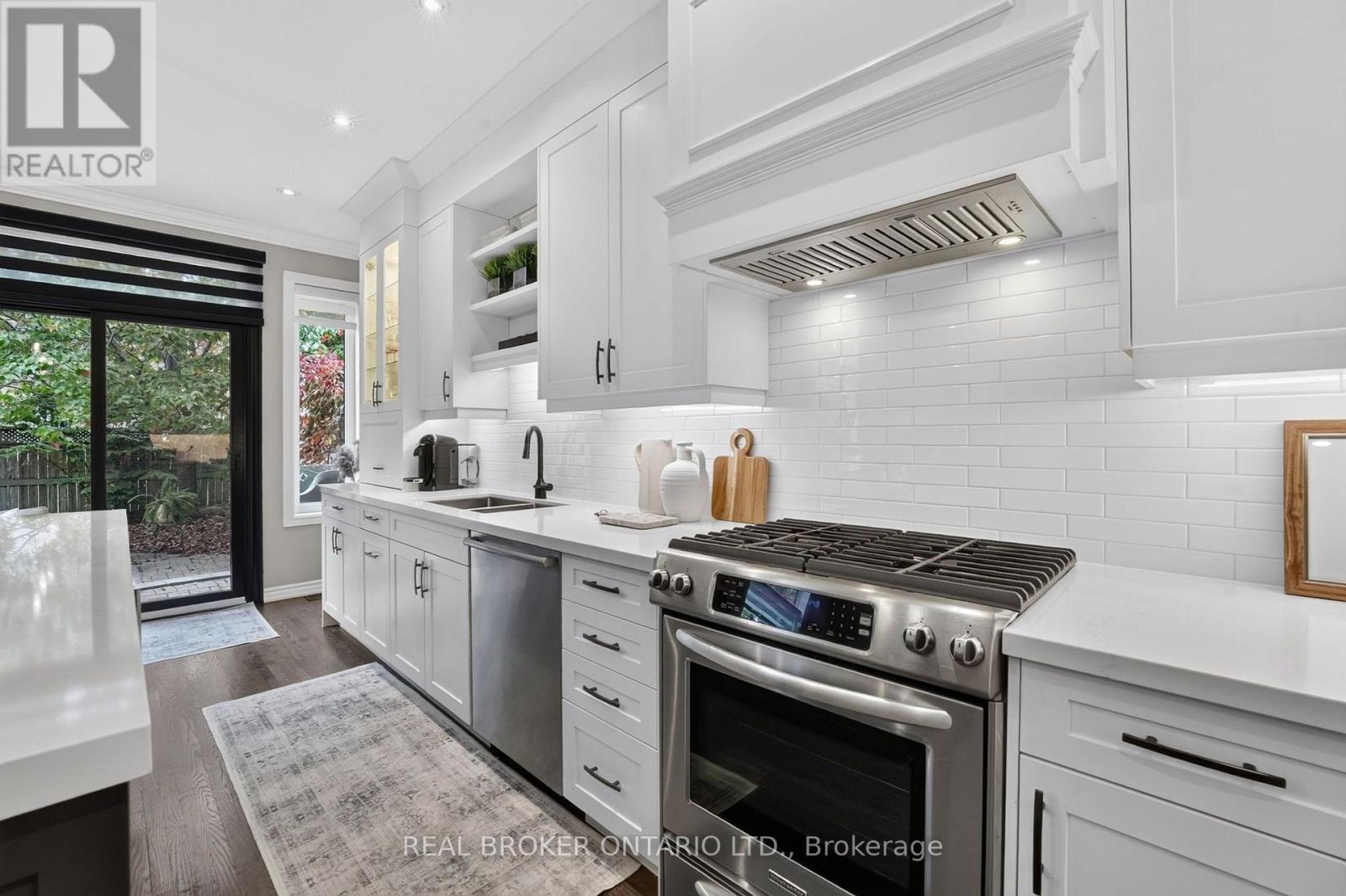 2243 Woodcrest Drive, Oakville, ON photo 15