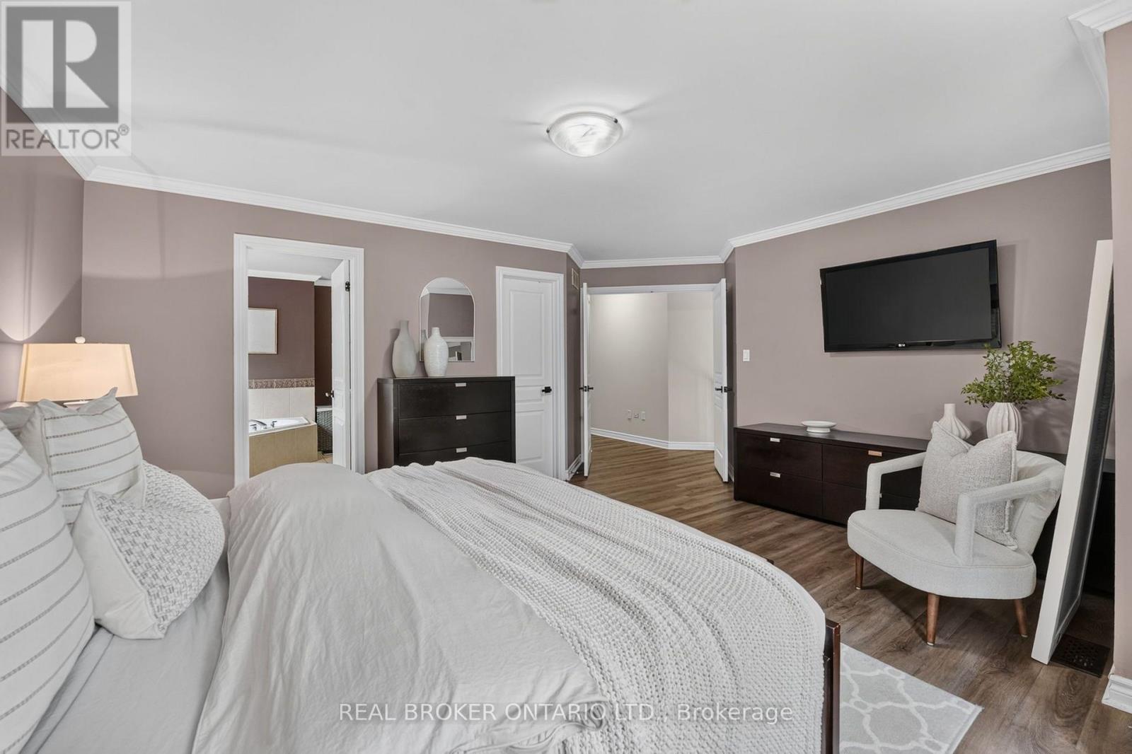 2243 Woodcrest Drive, Oakville, ON photo 28