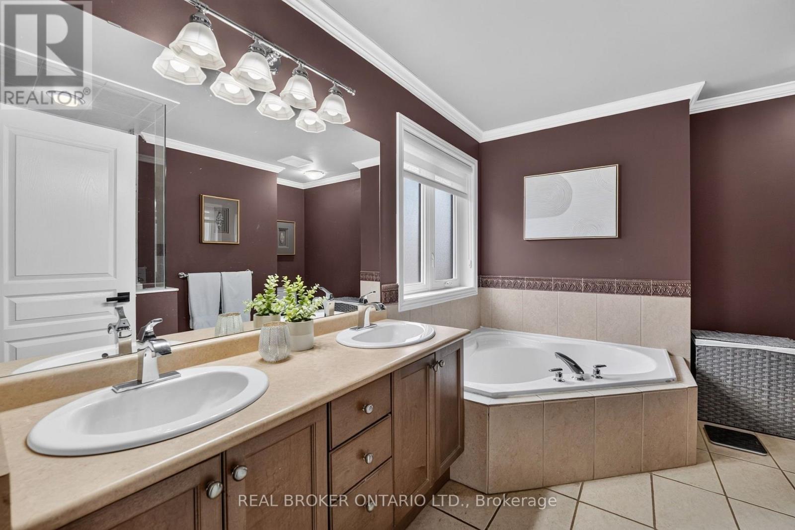 2243 Woodcrest Drive, Oakville, ON photo 29
