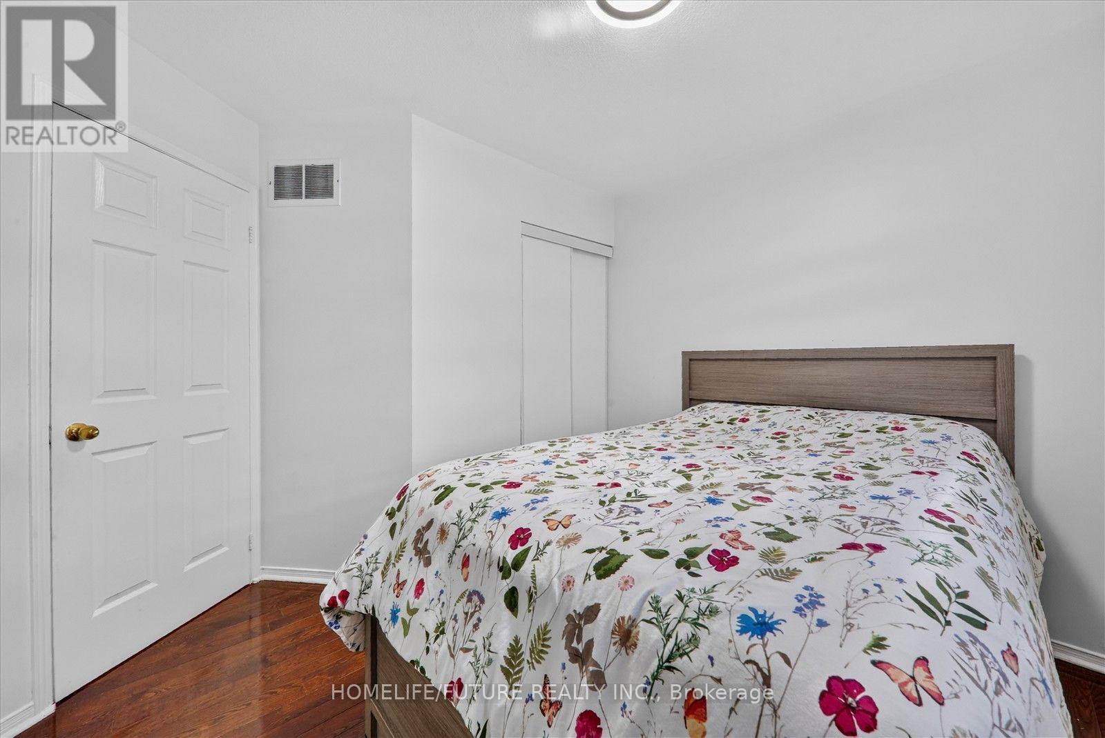 7236 Village Walk, Mississauga, ON photo 27