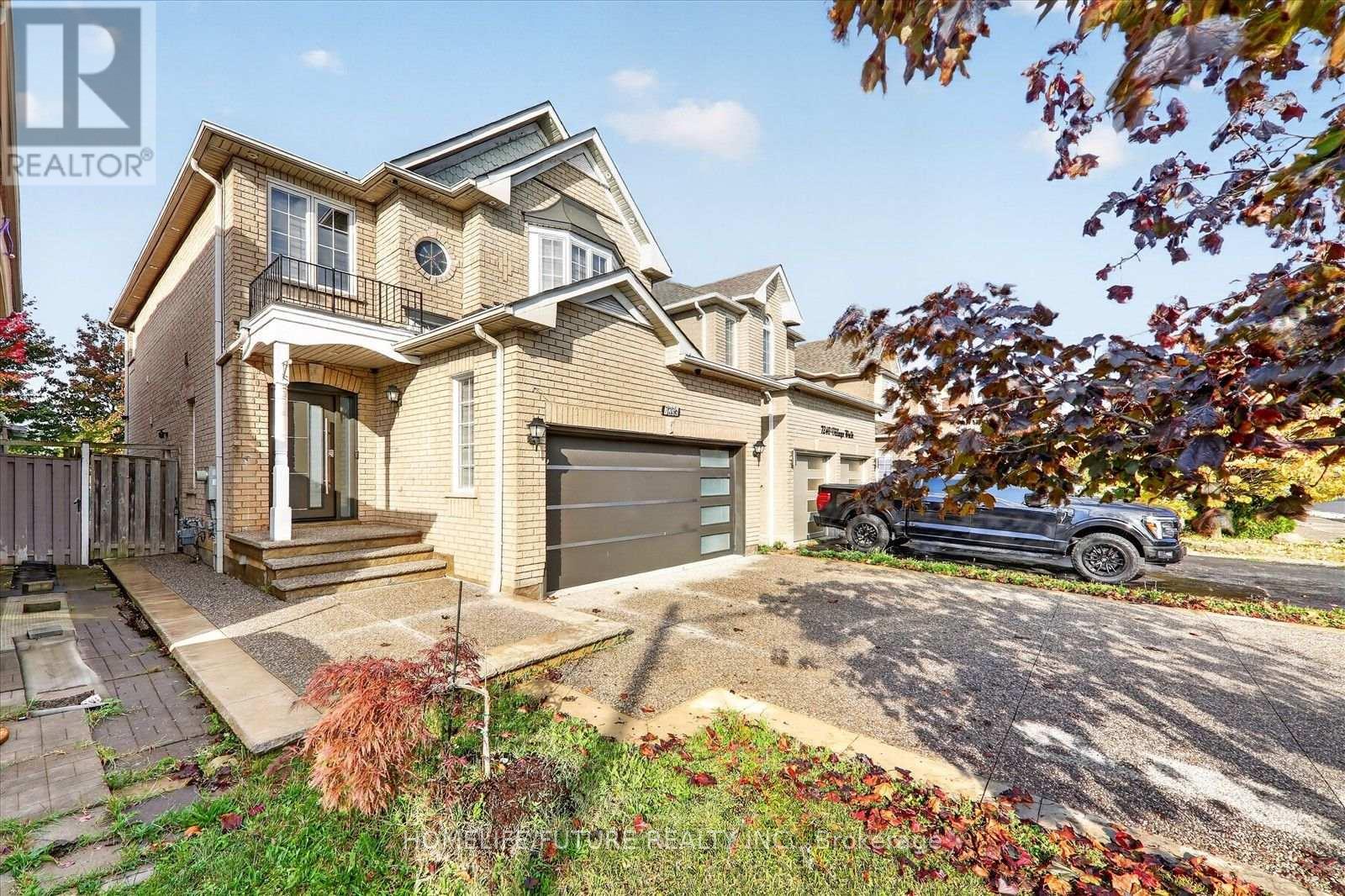 7236 VILLAGE WALK - 3