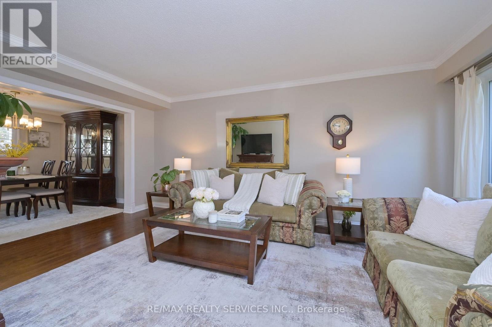 10 Danesbury Crescent, Brampton, ON photo 10