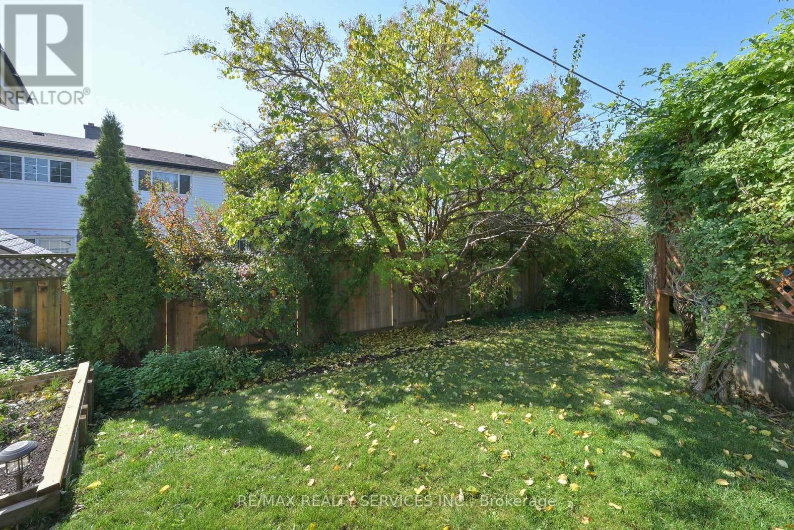 10 Danesbury Crescent, Brampton, ON photo 30