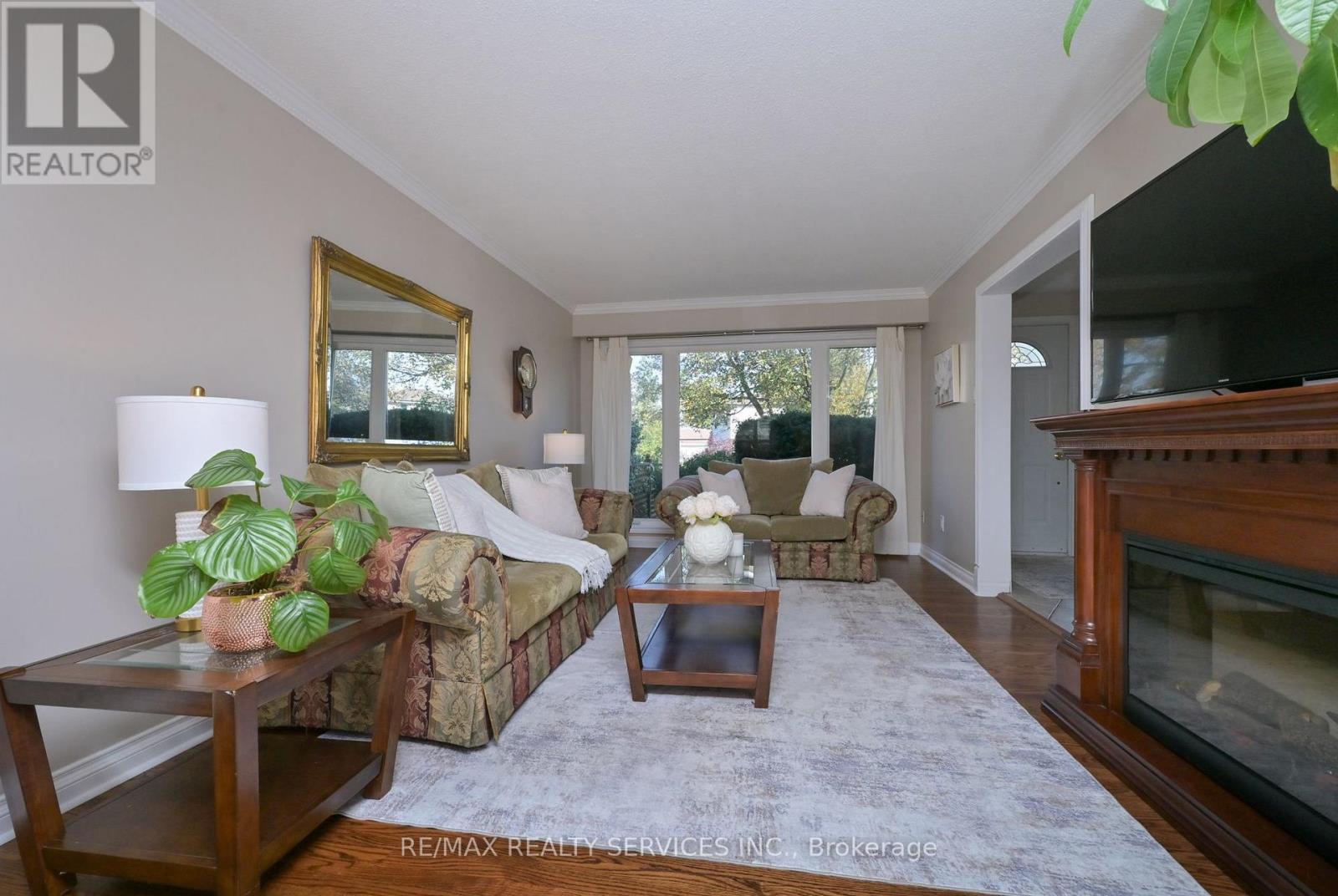 10 Danesbury Crescent, Brampton, ON photo 9