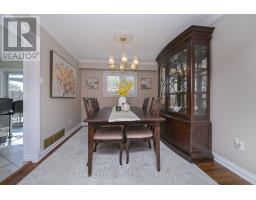 Family room - 10 Danesbury Crescent, Brampton, ON L6T1T3 Photo 8