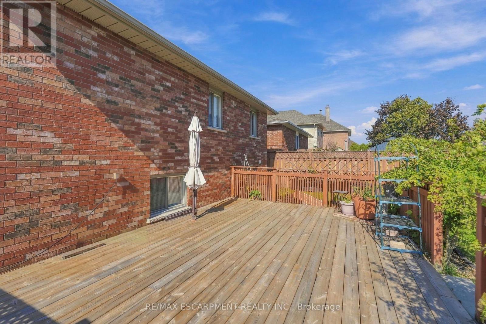 102 COVE CRESCENT - 43