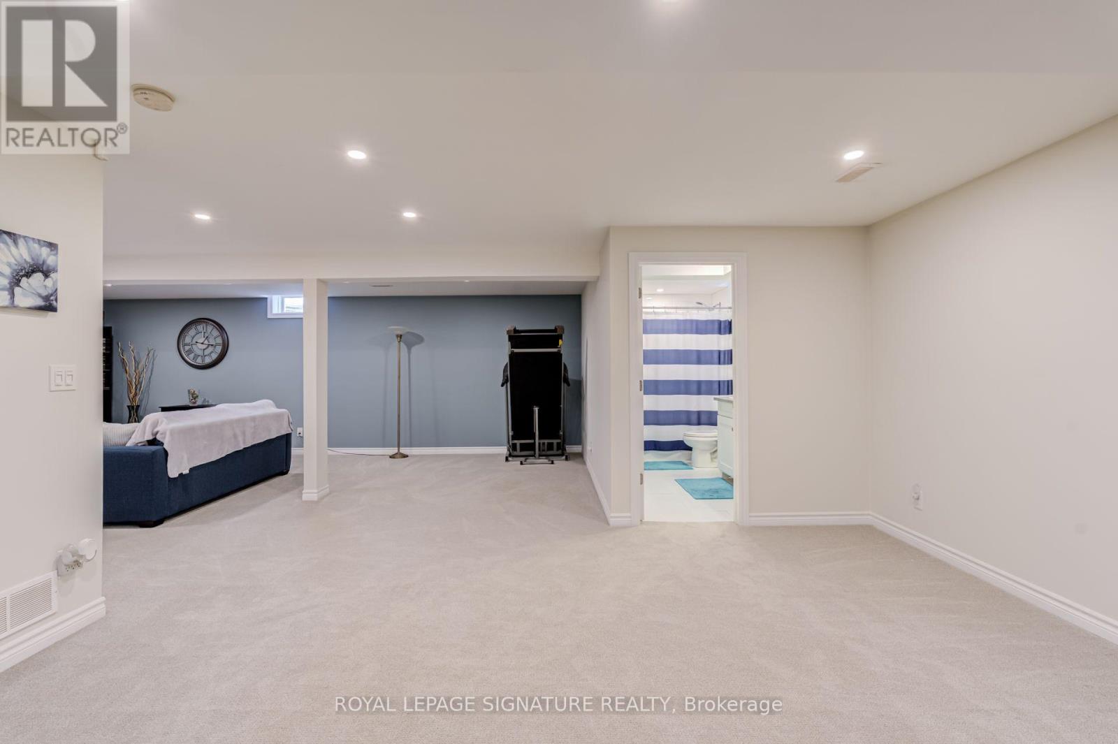 22 HUFFMAN AVENUE - 28