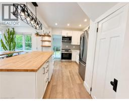 Kitchen - 826 Beach Boulevard, Hamilton, ON L8H6Z5 Photo 8