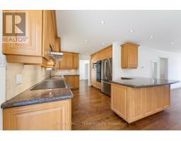 35 Mohawk Crescent, Ottawa, ON K2H7G7 Photo 11