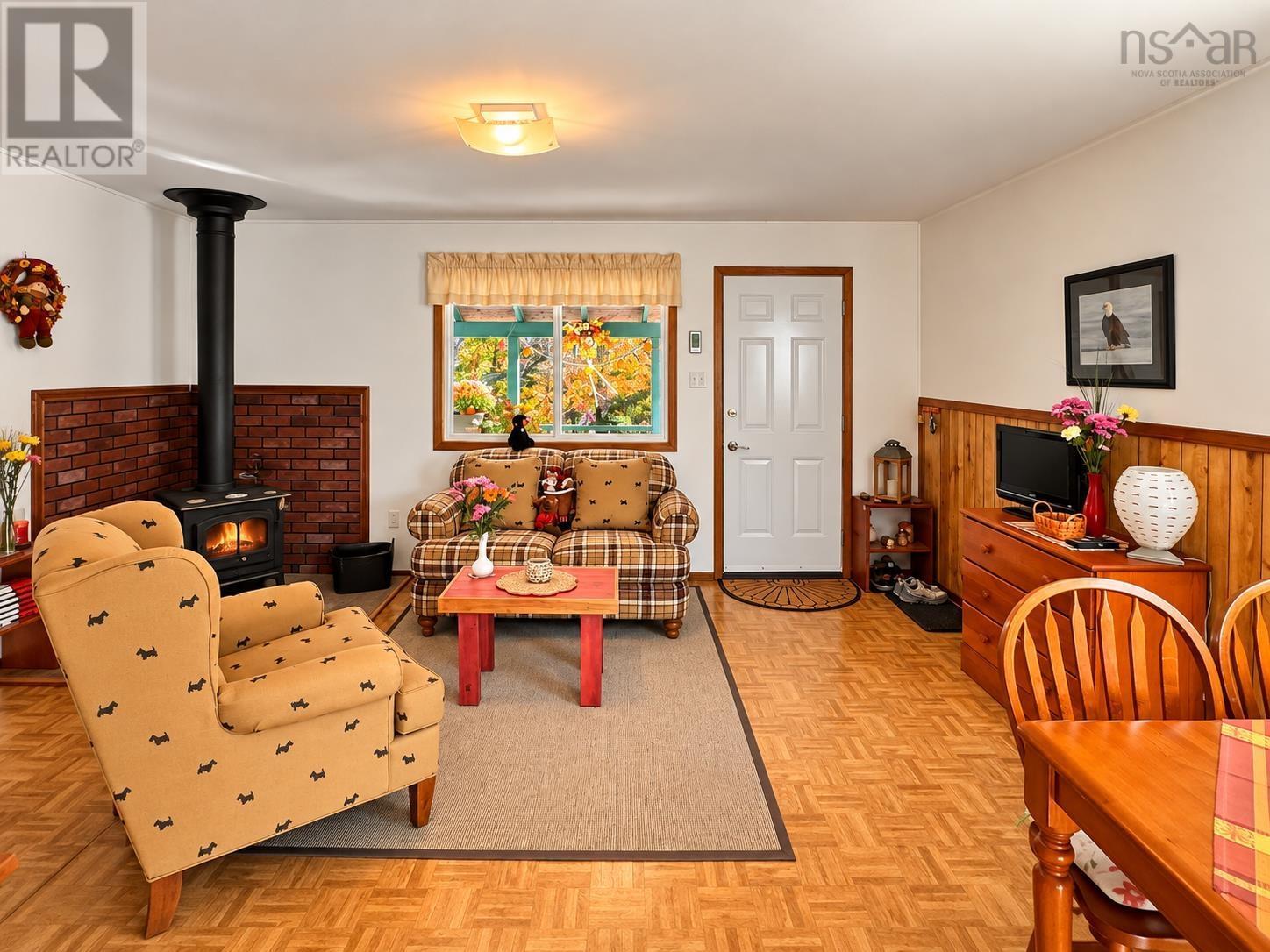 79 Doris Lane - 34
