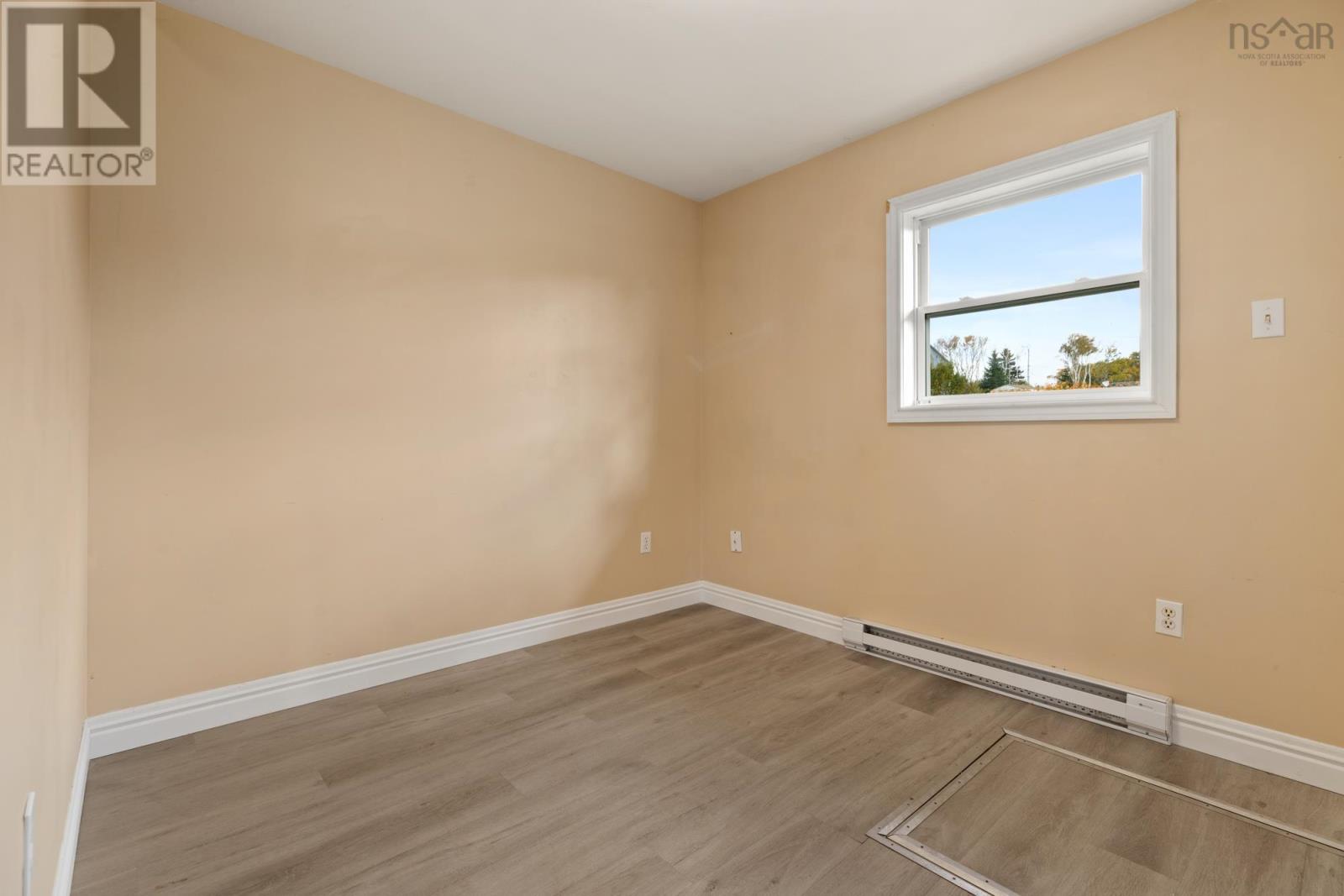 1570 Terence Bay Road - 22