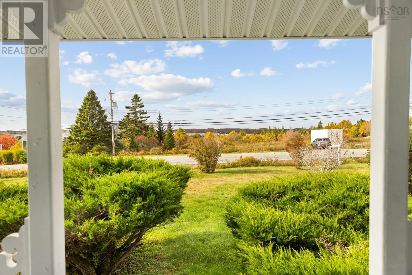 1570 Terence Bay Road - 35