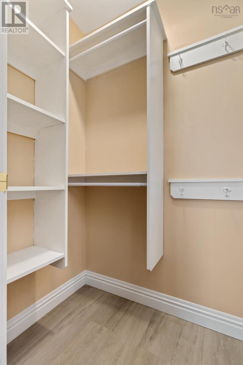 1570 Terence Bay Road - 24