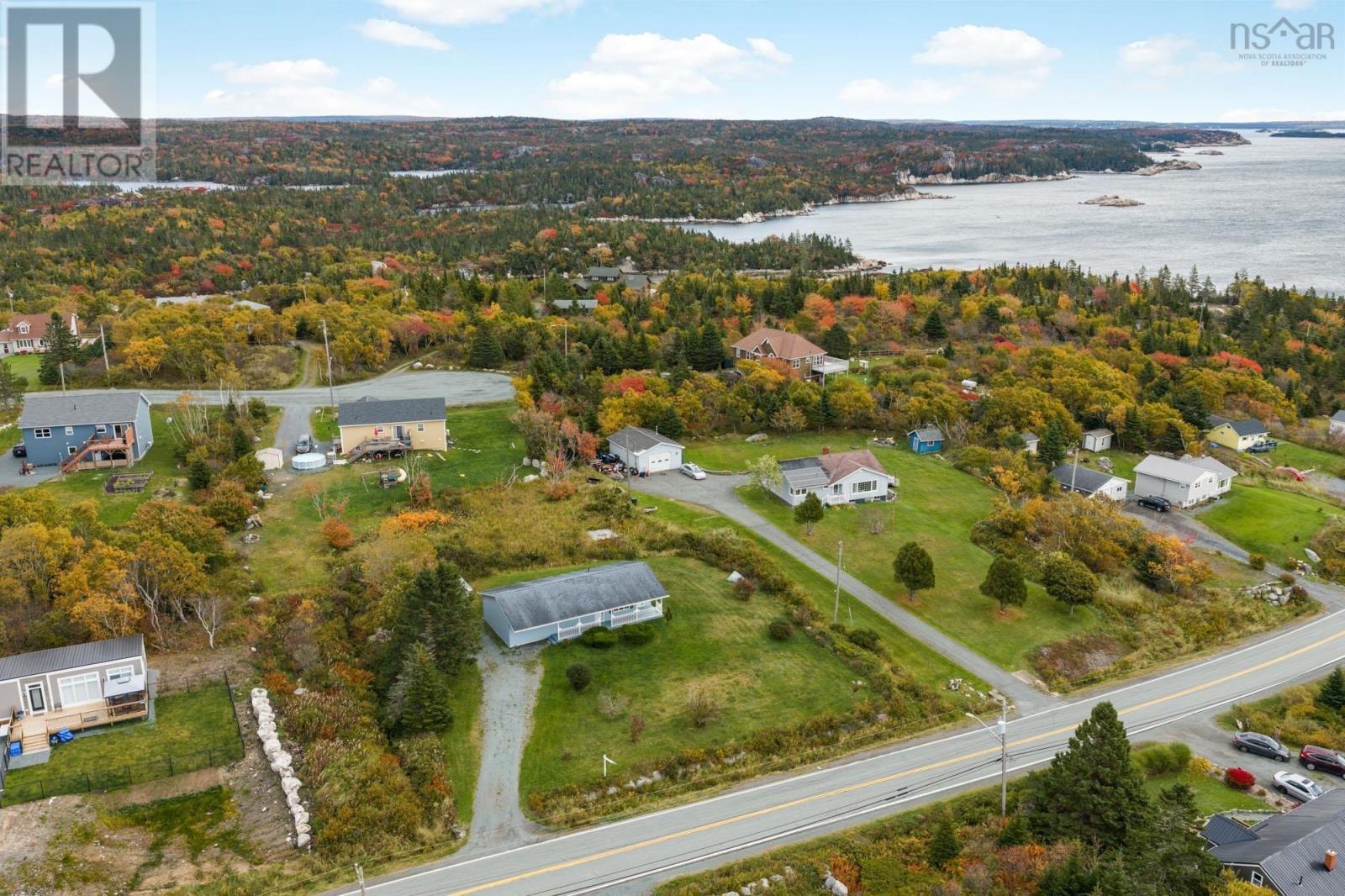 1570 Terence Bay Road - 38