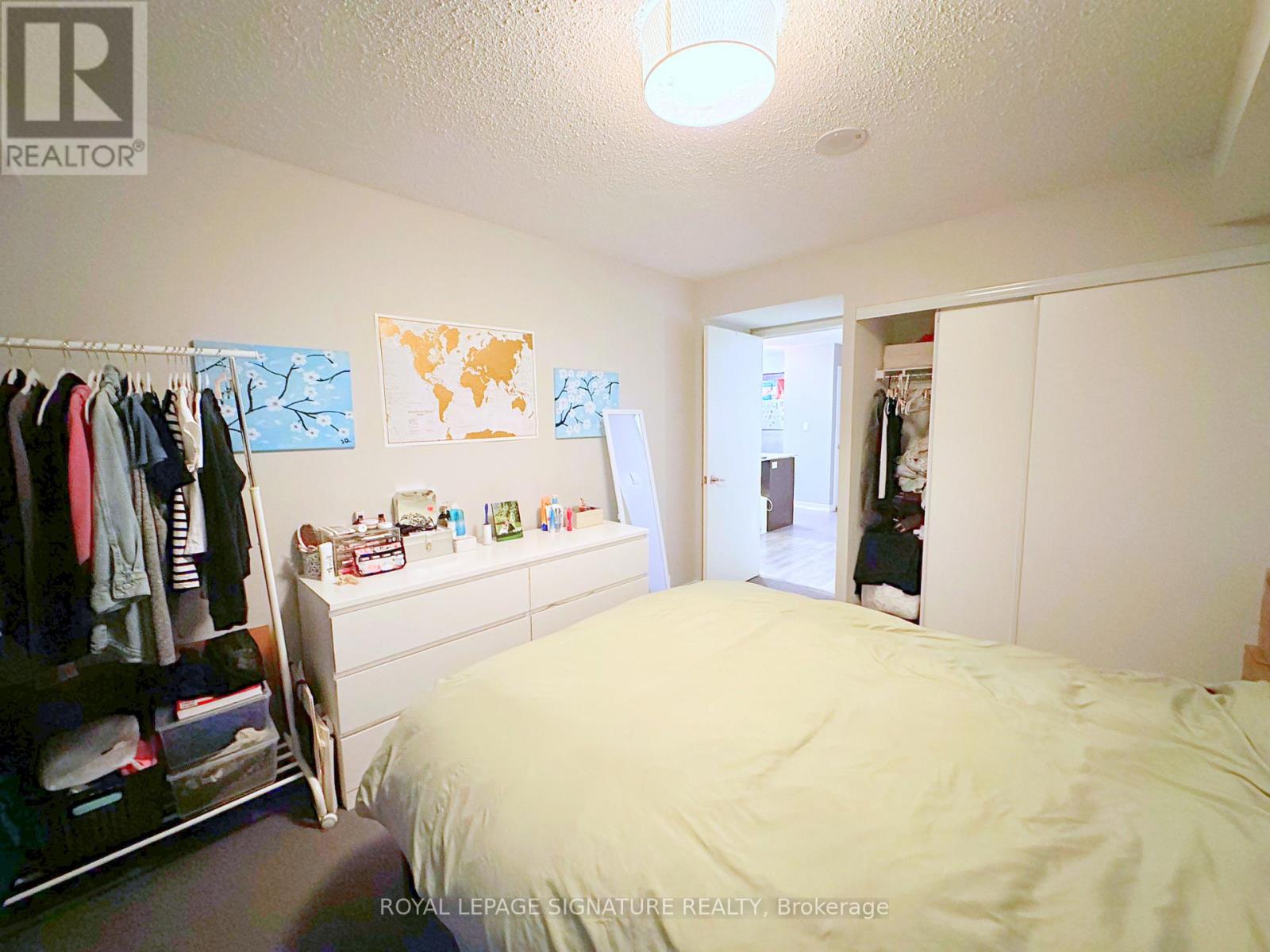 816 Lansdowne Avenue — photo 12
