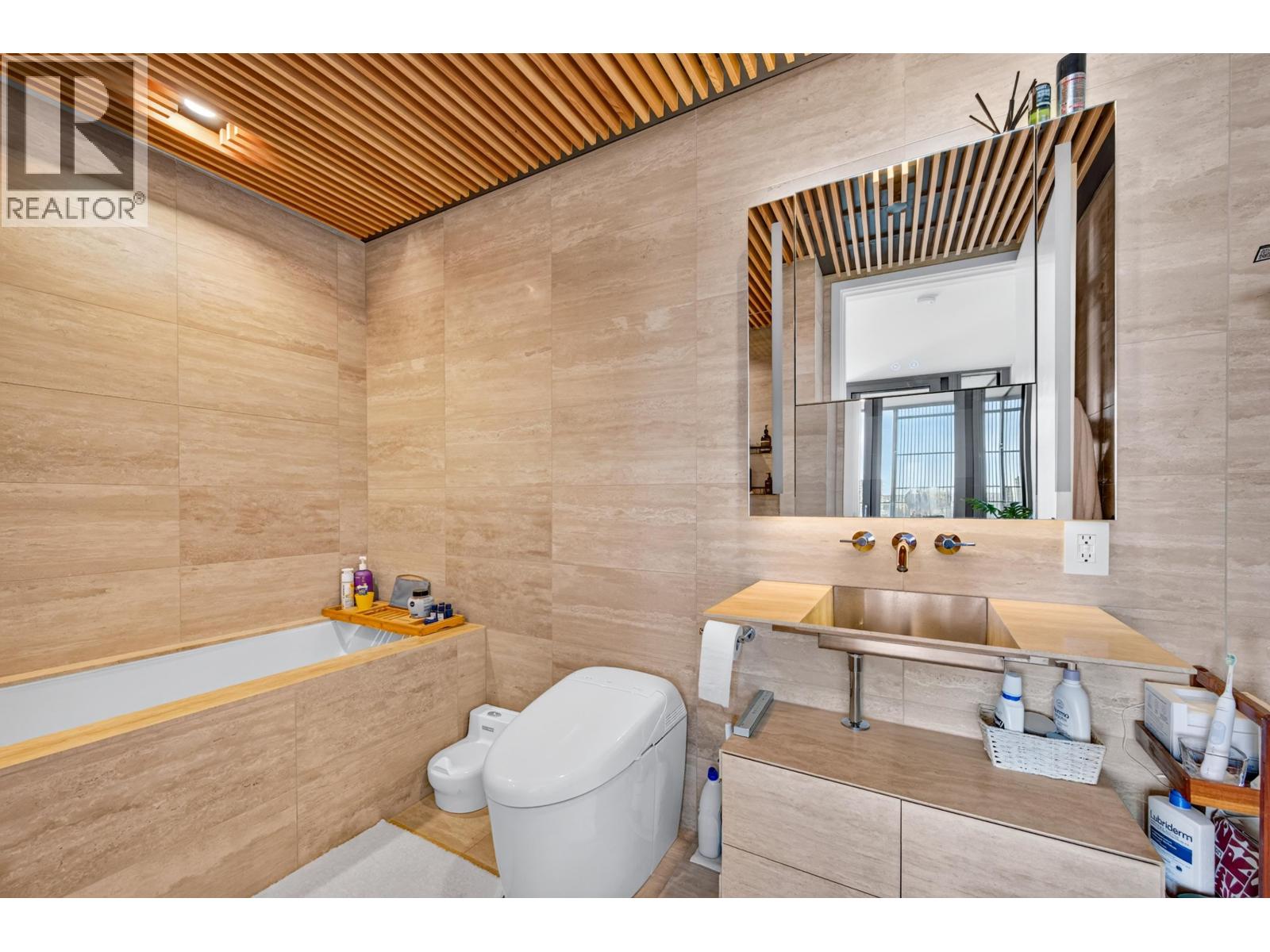 Photo of 1605 1568 ALBERNI STREET 25