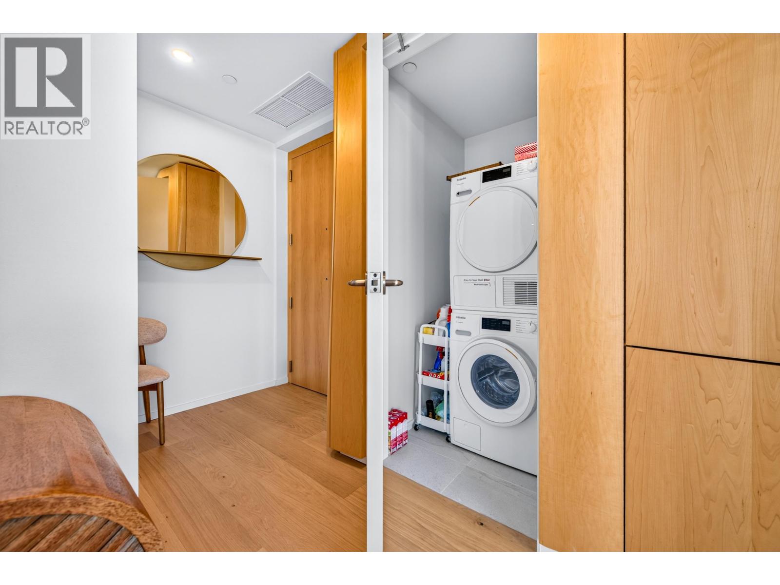 Photo of 1605 1568 ALBERNI STREET 32