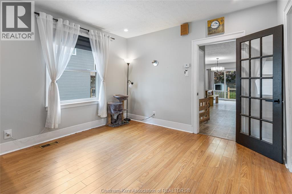 61 University Avenue — photo 14