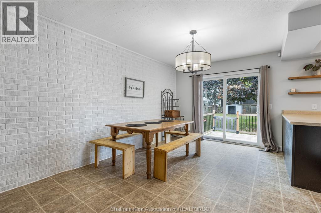 61 UNIVERSITY AVENUE - 16