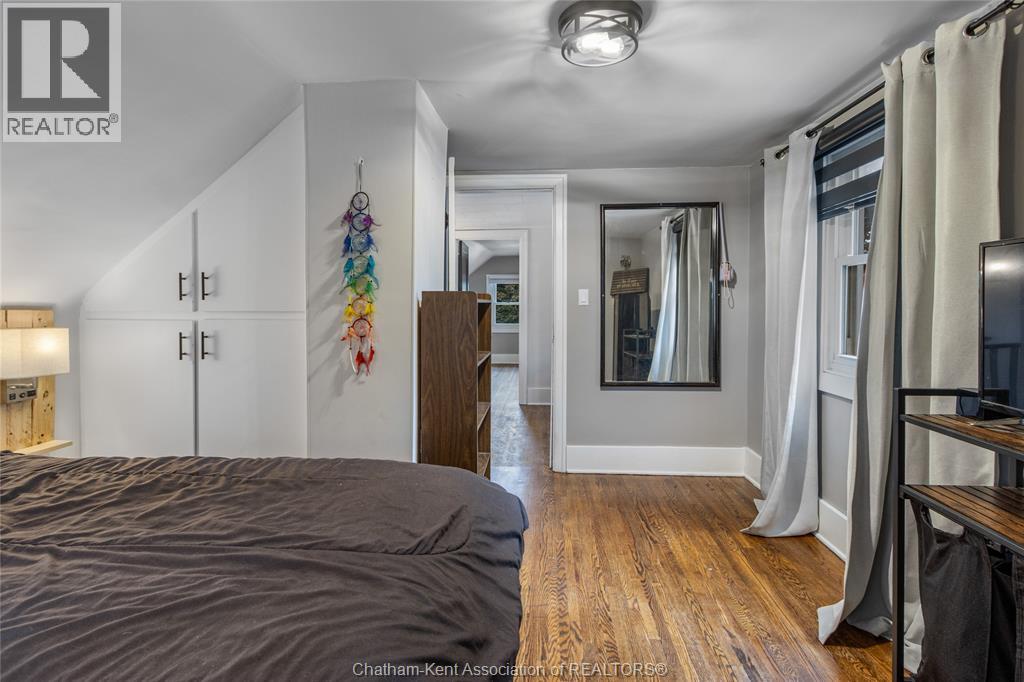 61 UNIVERSITY AVENUE - 22