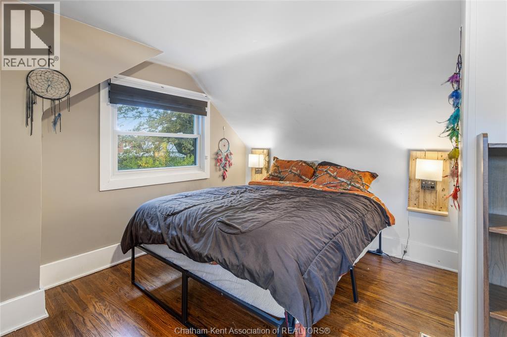 61 UNIVERSITY AVENUE - 23