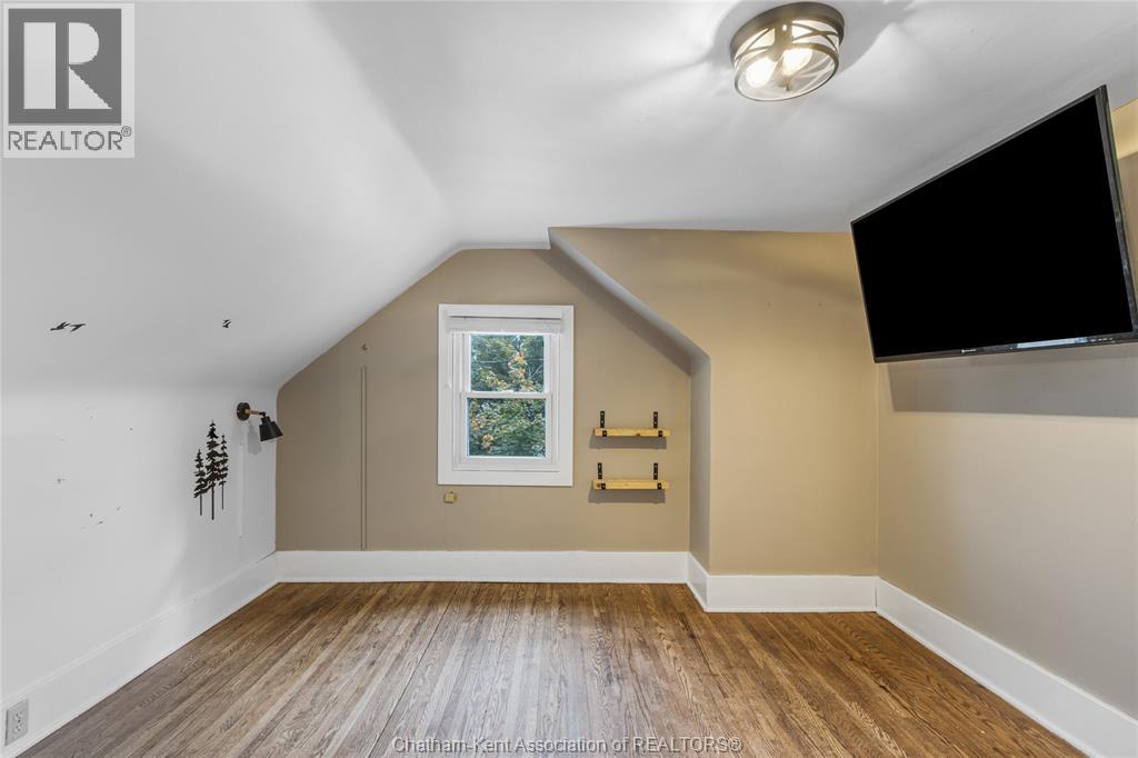 61 University Avenue — photo 25