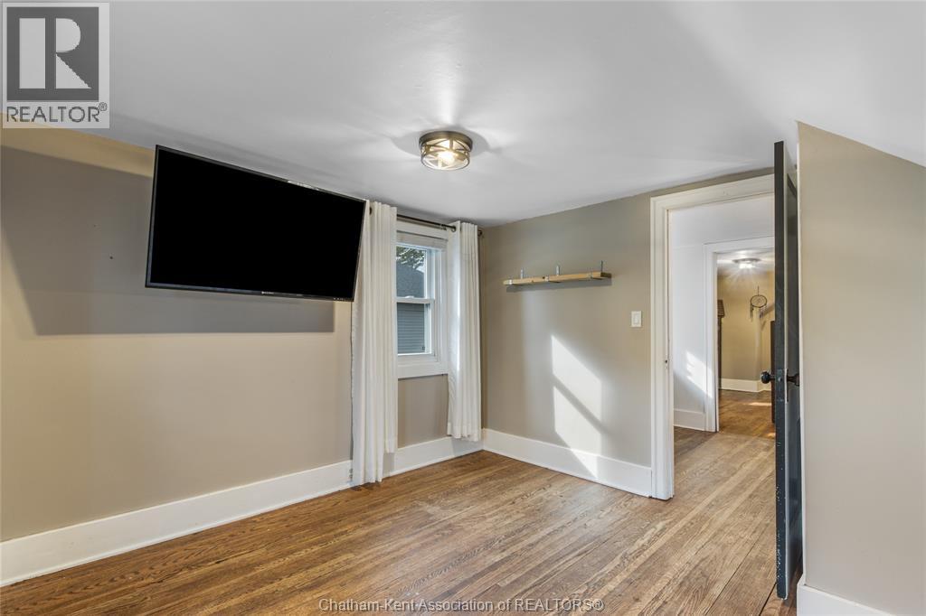 61 University Avenue — photo 26