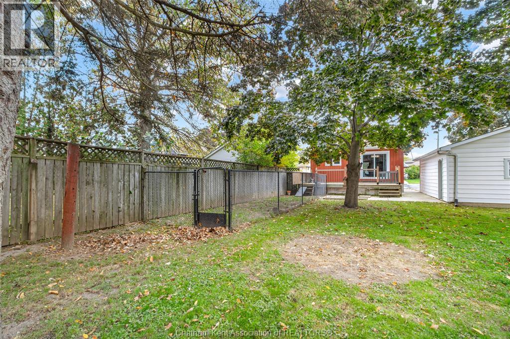 61 University Avenue — photo 34