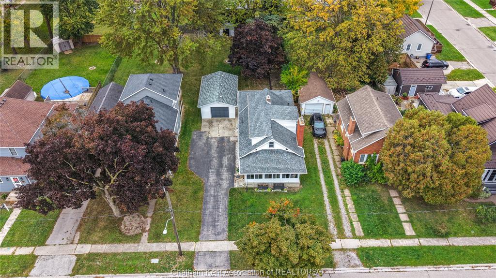 61 University Avenue — photo 43