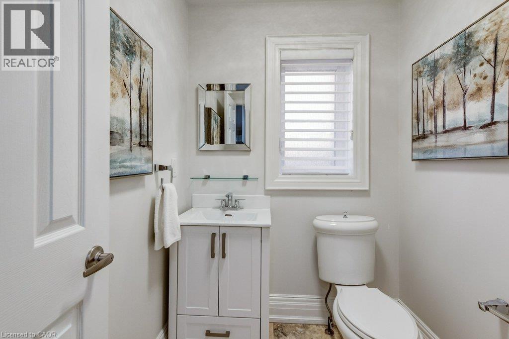 2080 Mckerlie Crescent — photo 16