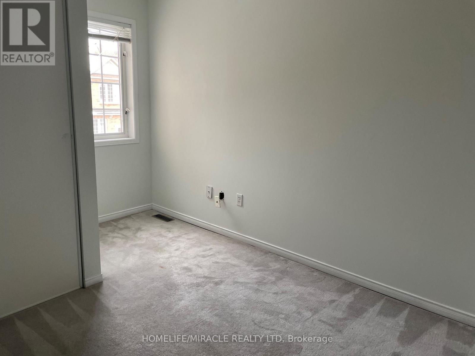 5055 Heatherleigh Avenue — photo 10