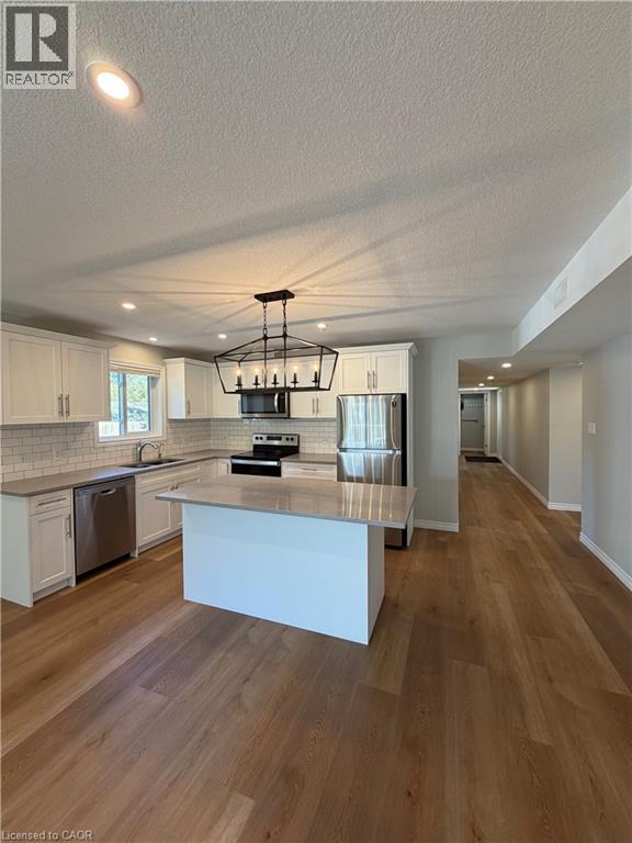 1010 Doering Street — photo 4