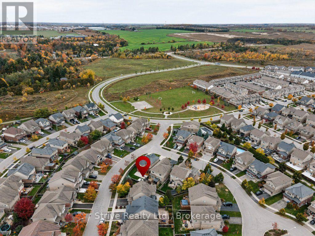 33 WARDLAW AVENUE - 37