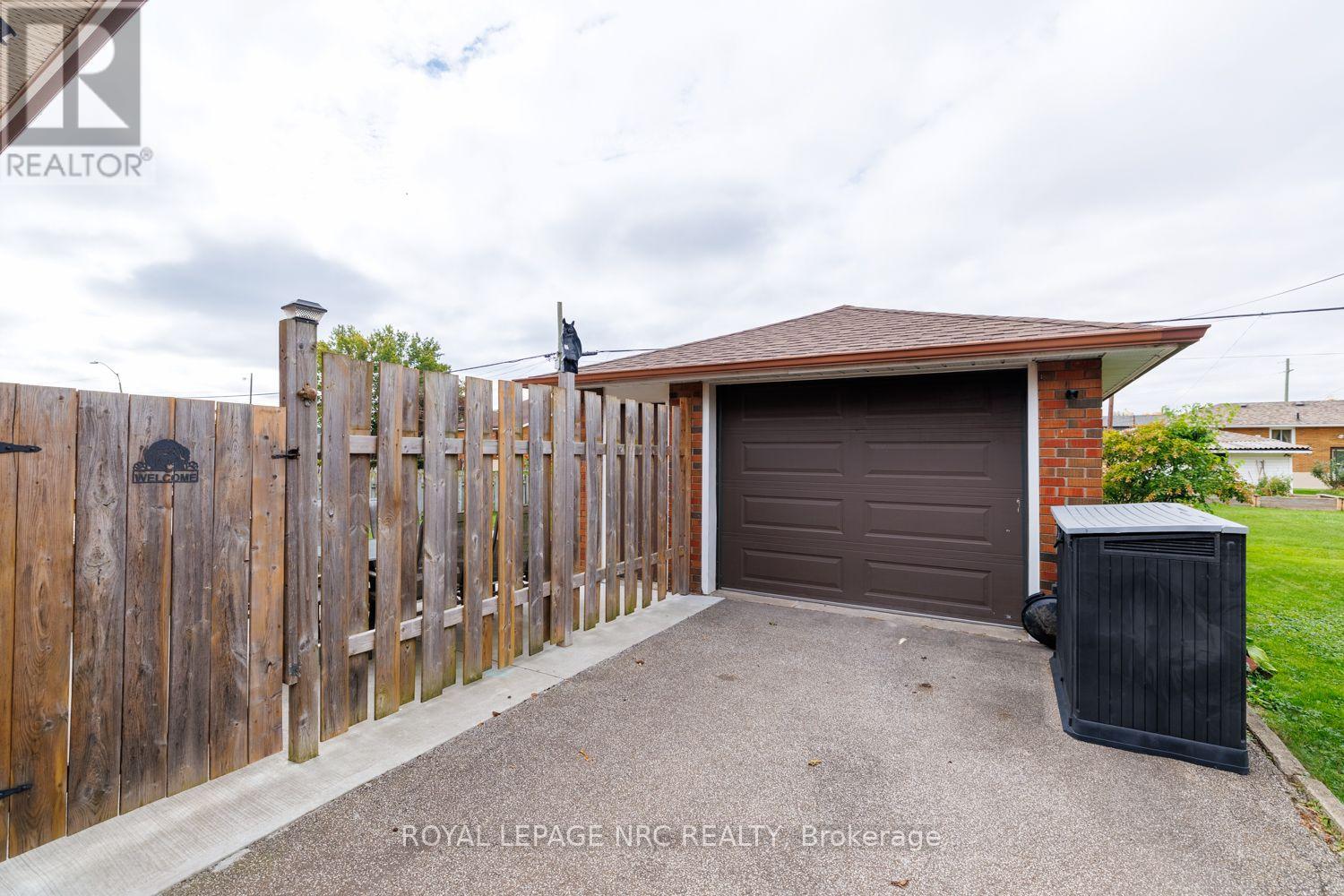 96 Clarke Street — photo 30