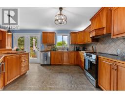 62 Meadowview Drive, Whitewater Region, ON K0J1C0 Photo 12